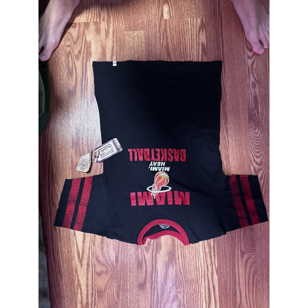 Miami Heat T-Shirt NEW W Tags Youth Medium
